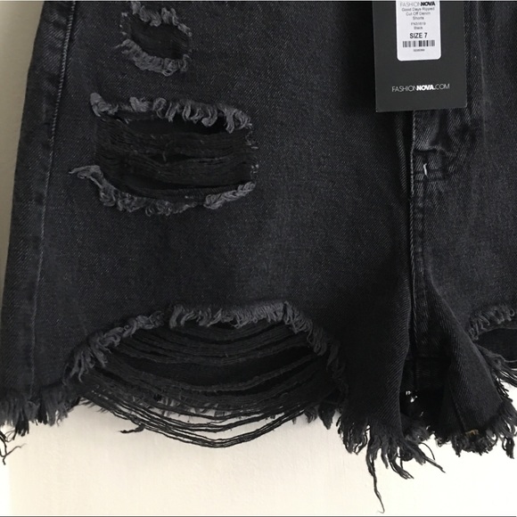 Fashion Nova good days ripped jean short sz 7/Med - Picture 5 of 15